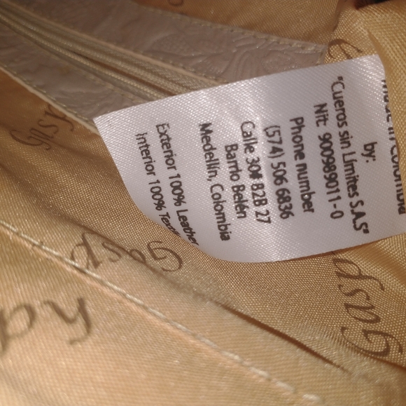 STUNNING AND UNIQUE "GASPY" LEATHER HANDBAG "MOLLY" CREAM COLOR. - Picture 12 of 16